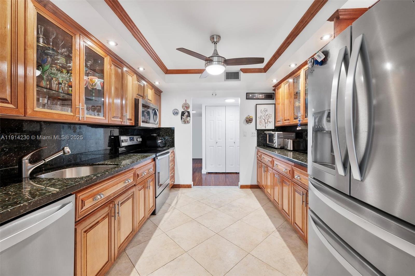 1000 Parkview Dr #220 Hallandale Beach, FL 33009