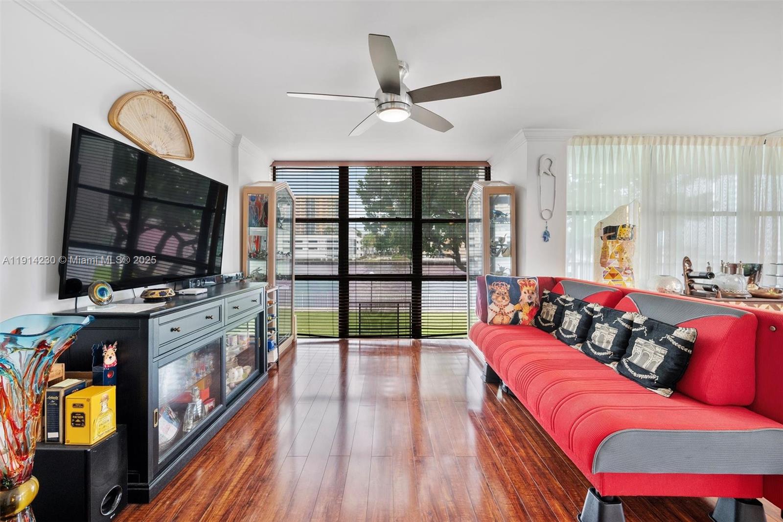 1000 Parkview Dr #220 Hallandale Beach, FL 33009