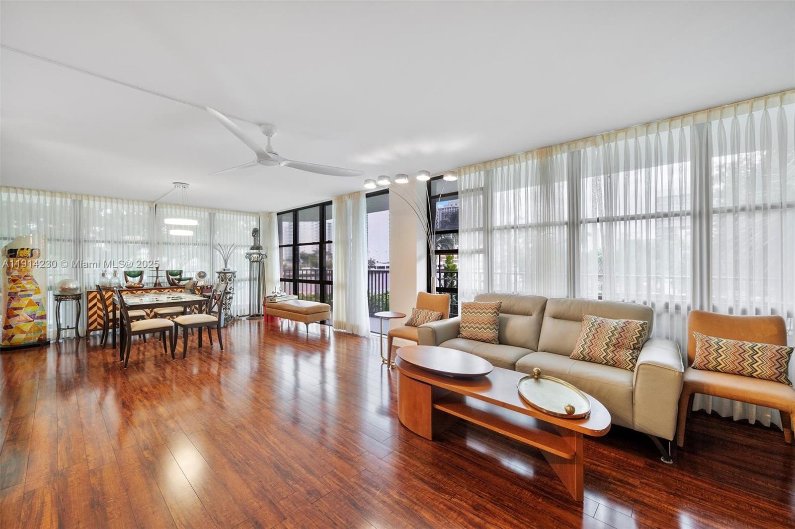 1000 Parkview Dr #220 Hallandale Beach, FL 33009