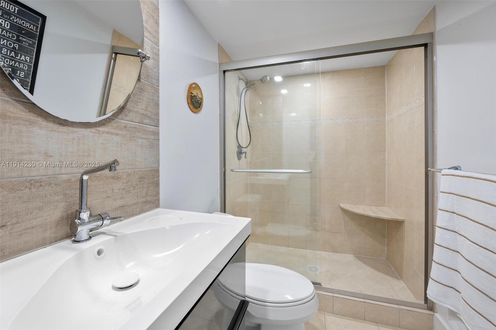 1000 Parkview Dr #220 Hallandale Beach, FL 33009