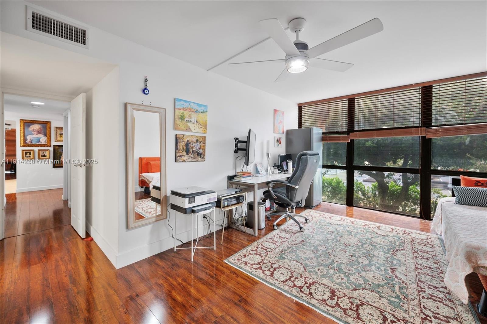 1000 Parkview Dr #220 Hallandale Beach, FL 33009