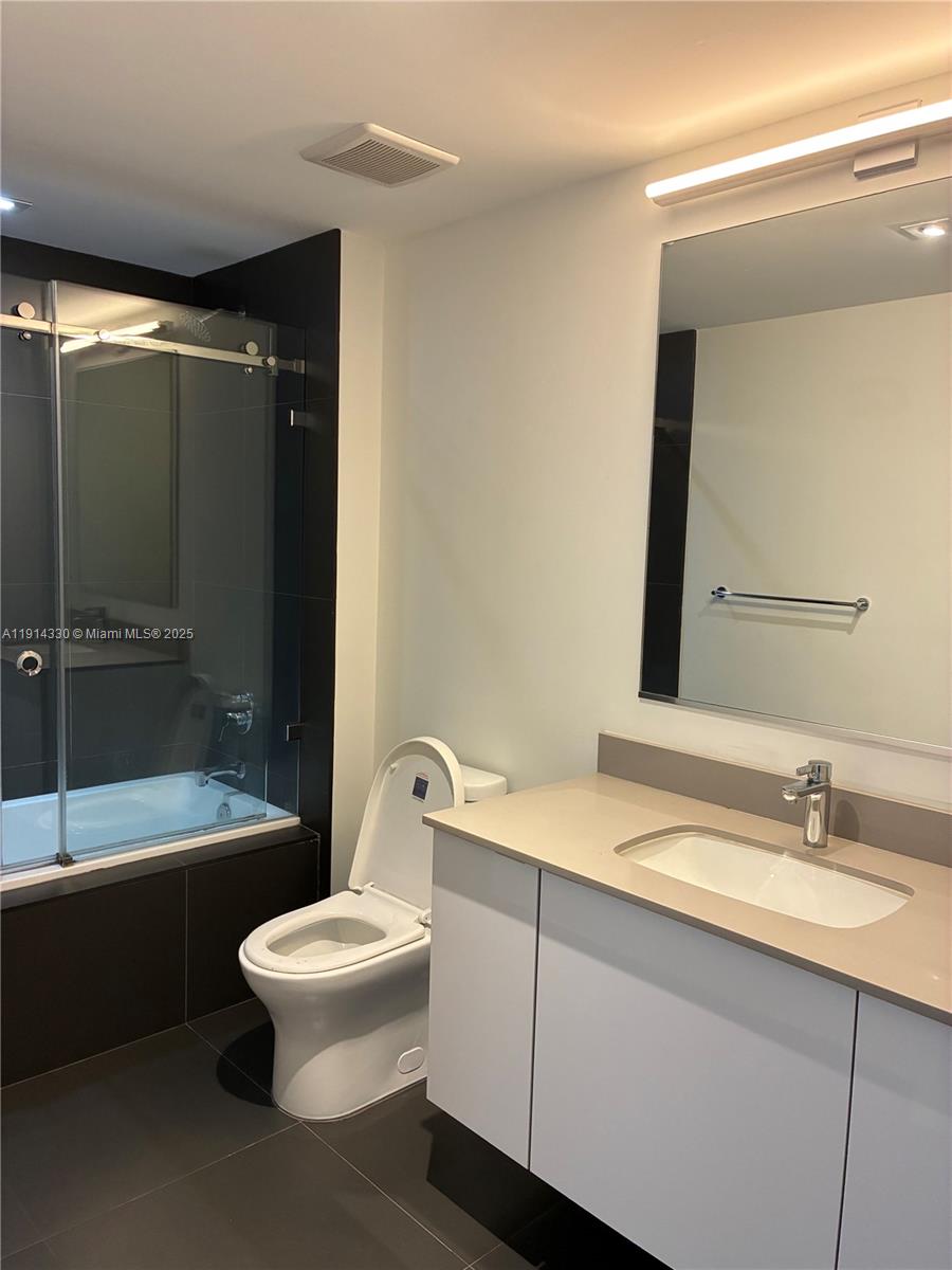 image Canvas Condo15