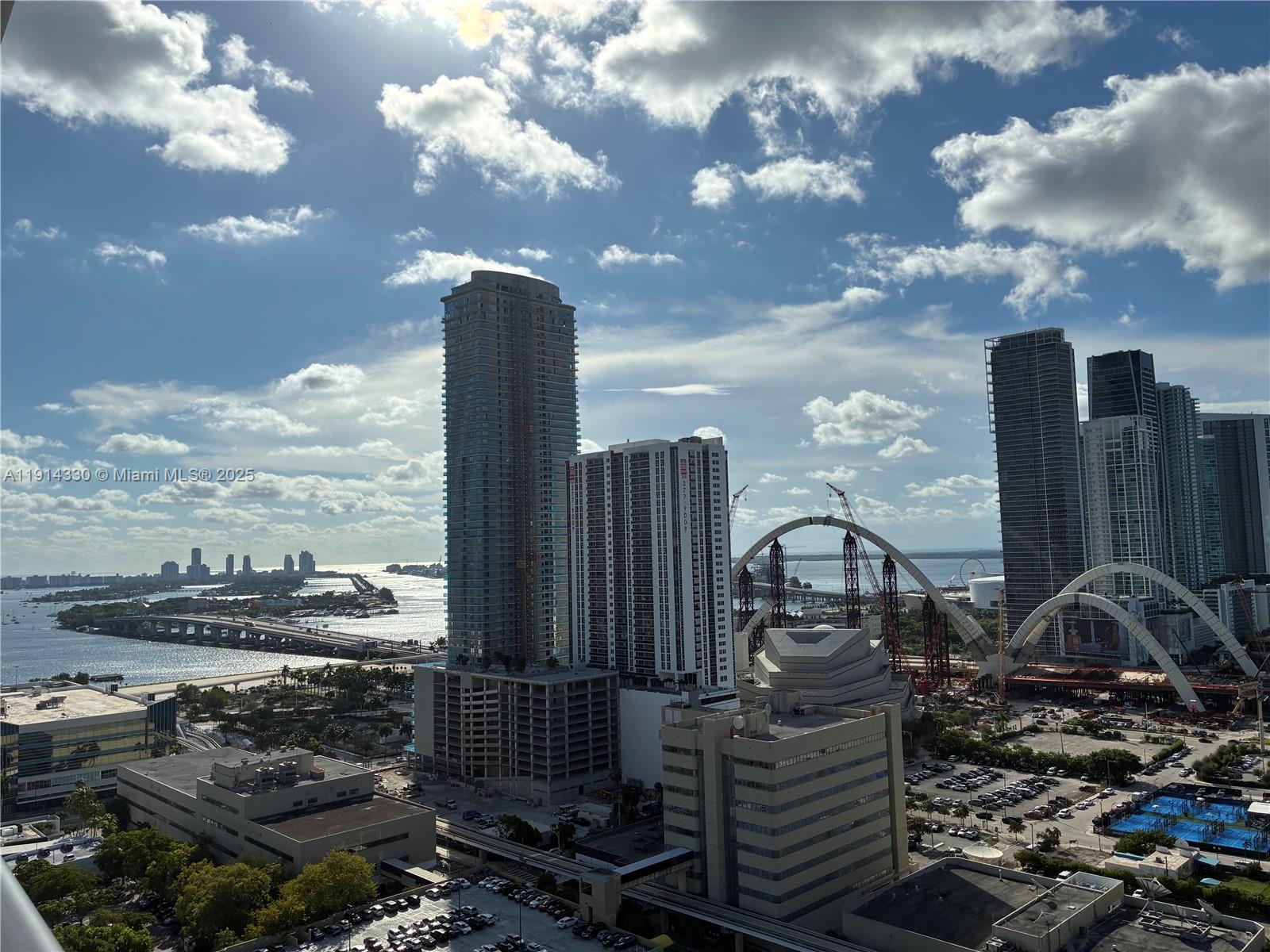 image Canvas Condo17