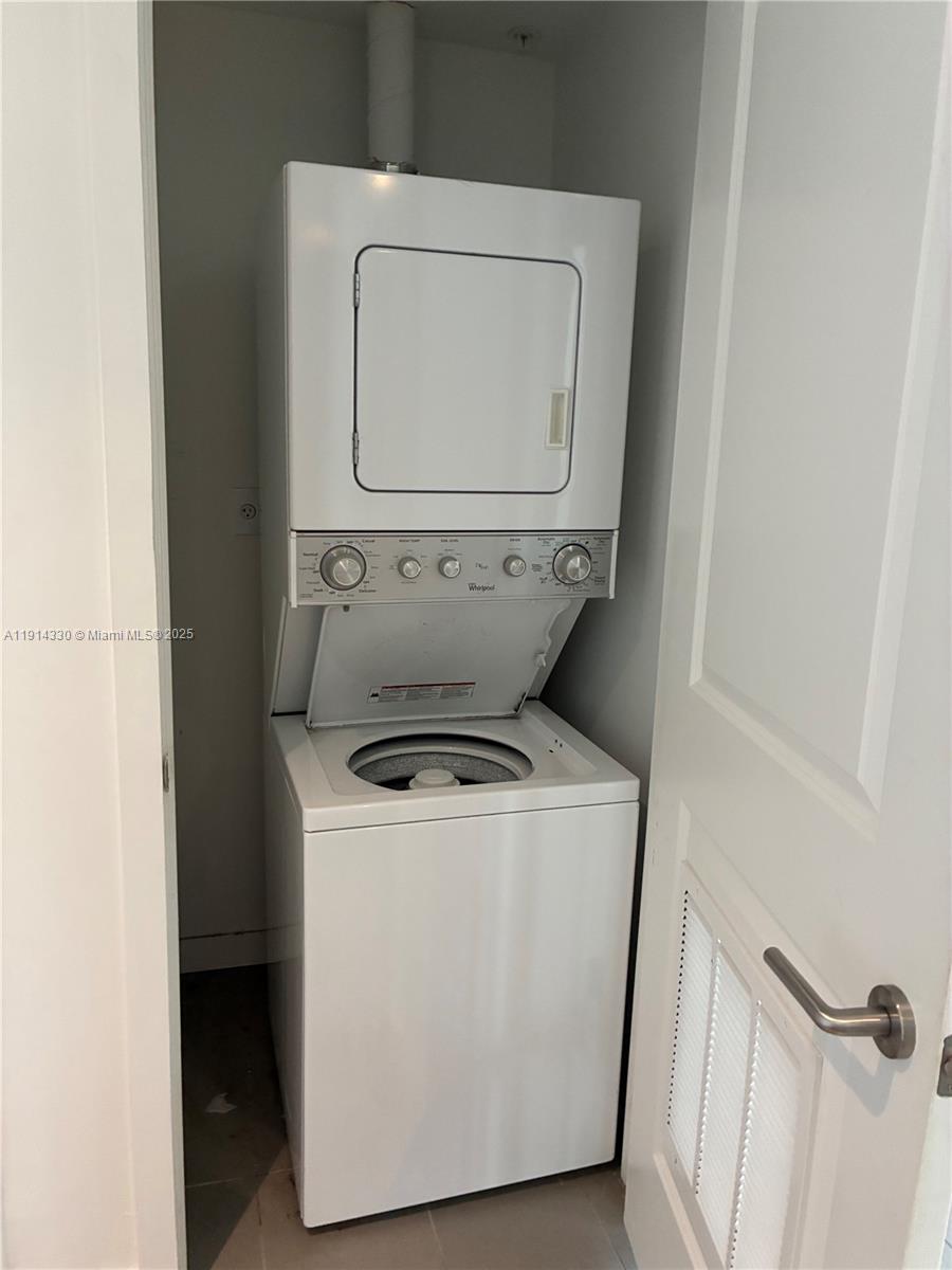 image Canvas Condo19