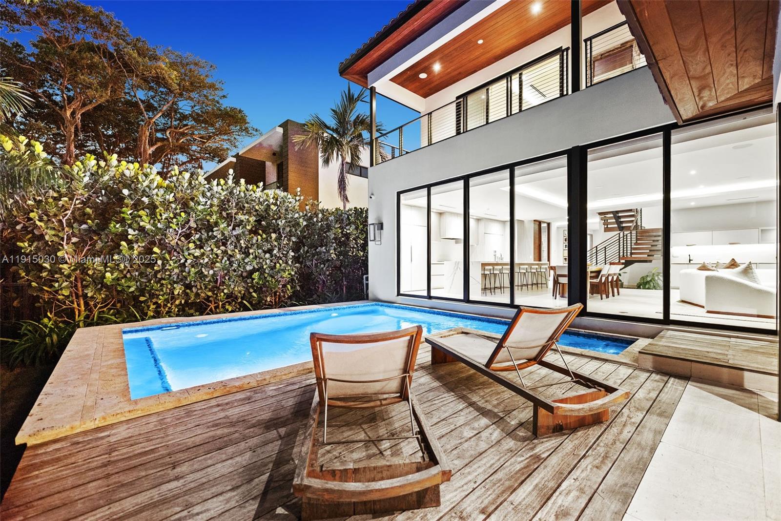 Undisclosed Address Miami Beach, FL 33140