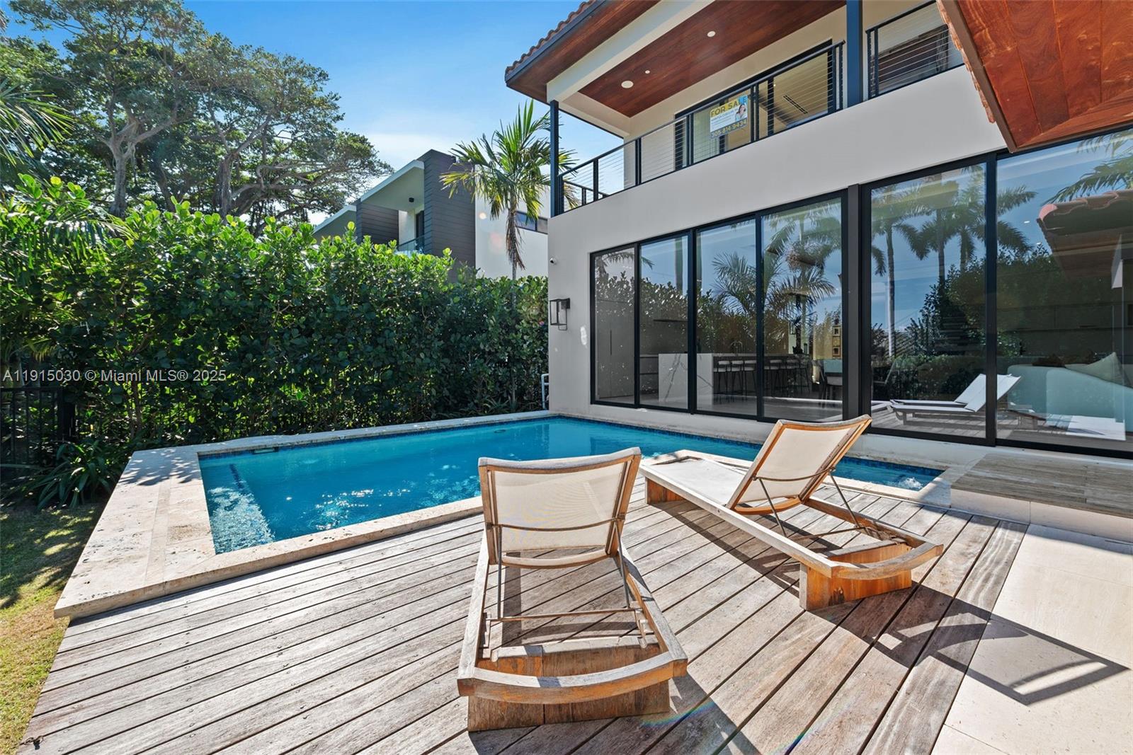 Undisclosed Address Miami Beach, FL 33140