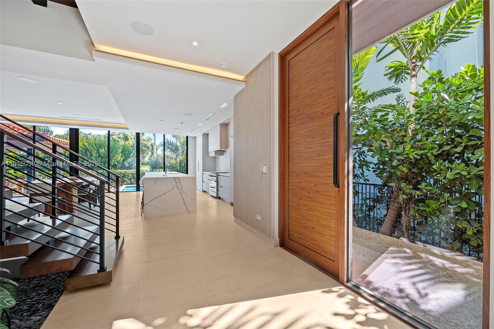 Undisclosed Address Miami Beach, FL 33140