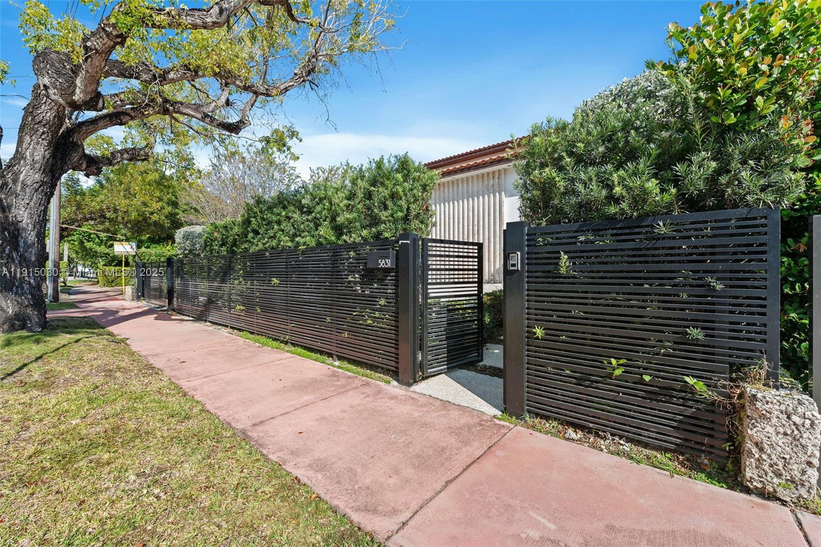 Undisclosed Address Miami Beach, FL 33140