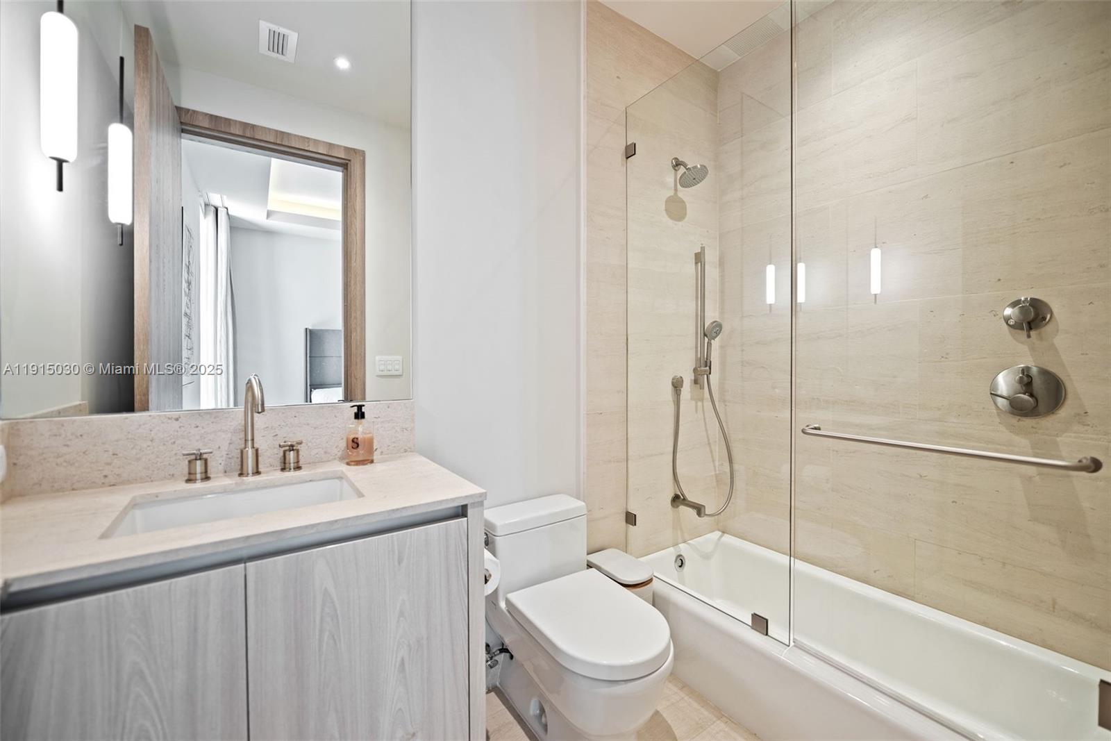 Undisclosed Address Miami Beach, FL 33140