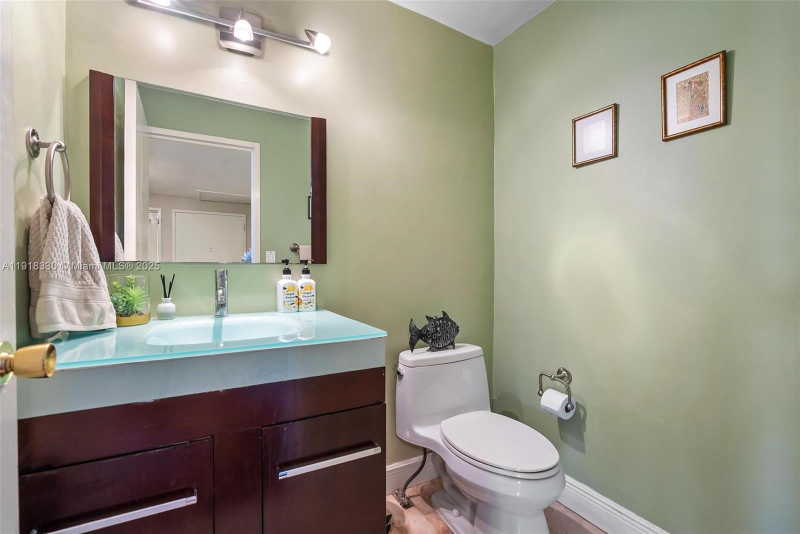 9102 W Bay Hbr Dr #2-DW Bay Harbor Islands, FL 33154