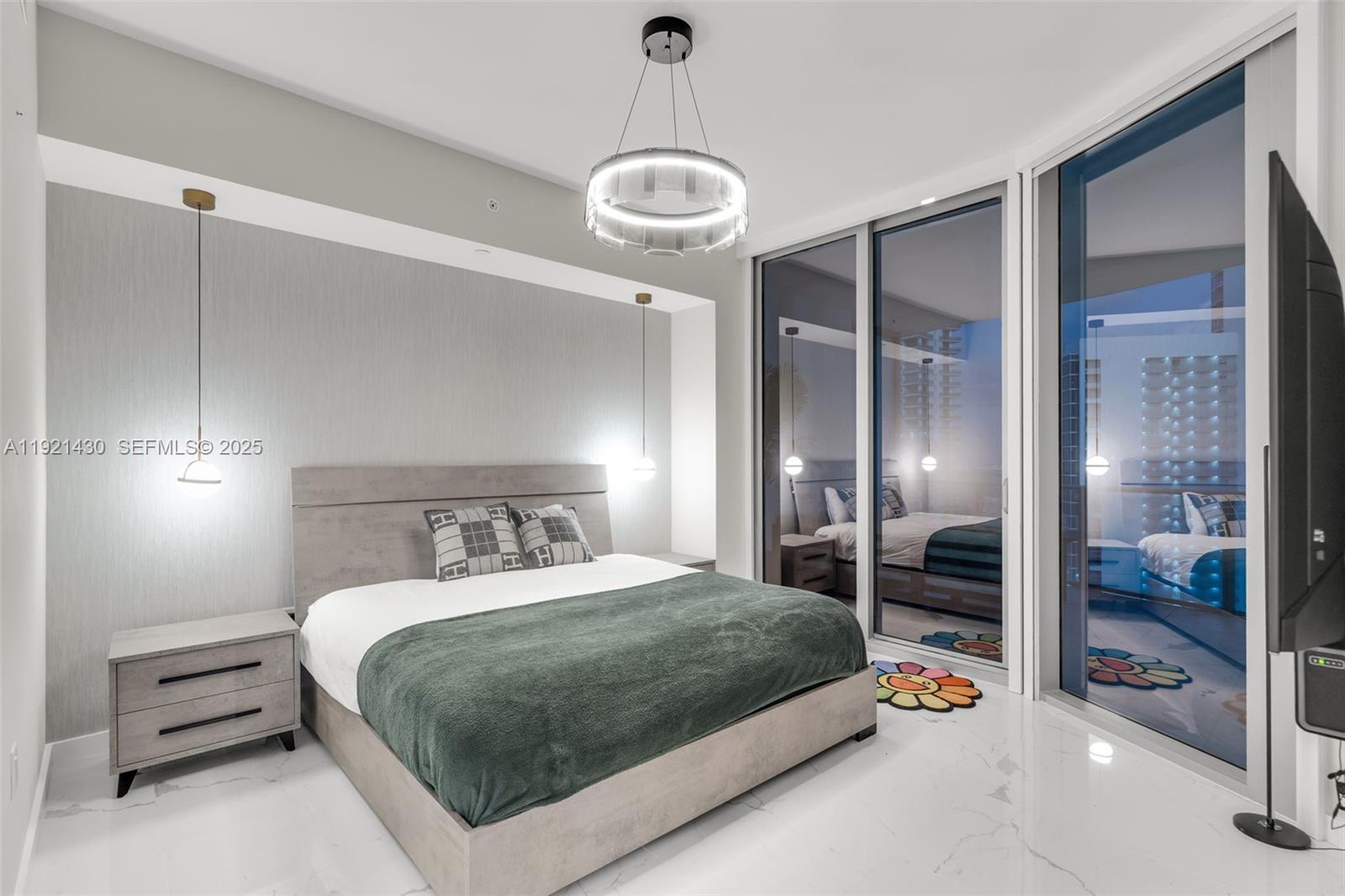 851 NE 1st Ave #4009 Miami, FL 33132