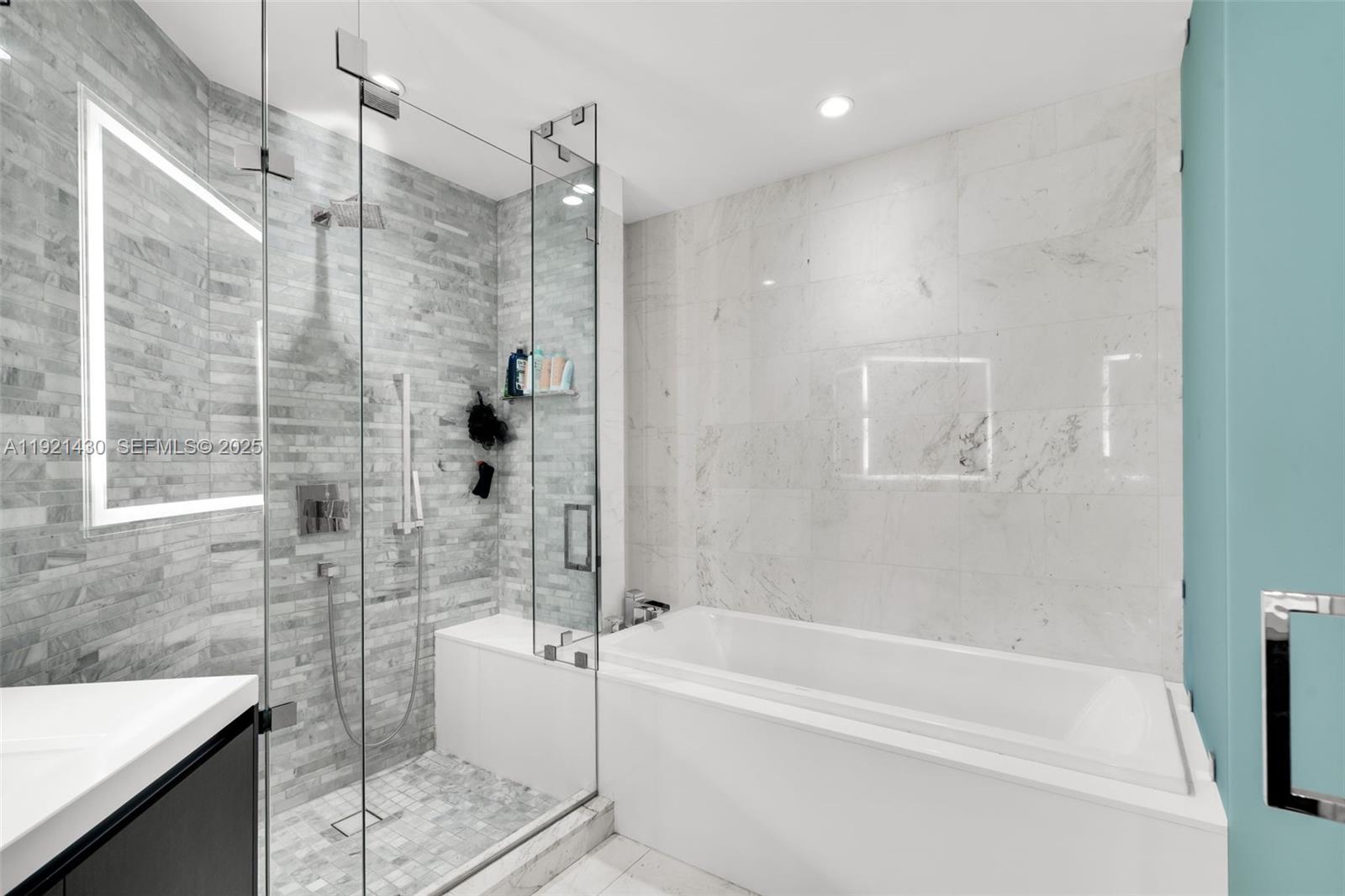 851 NE 1st Ave #4009 Miami, FL 33132