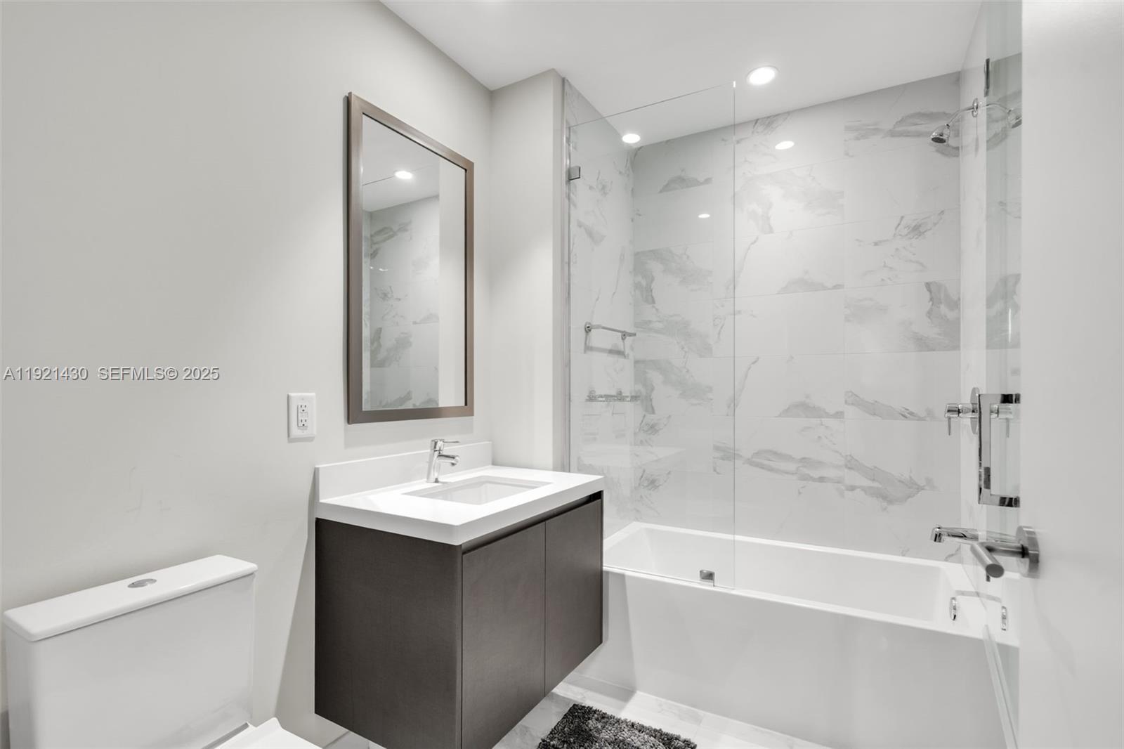 851 NE 1st Ave #4009 Miami, FL 33132