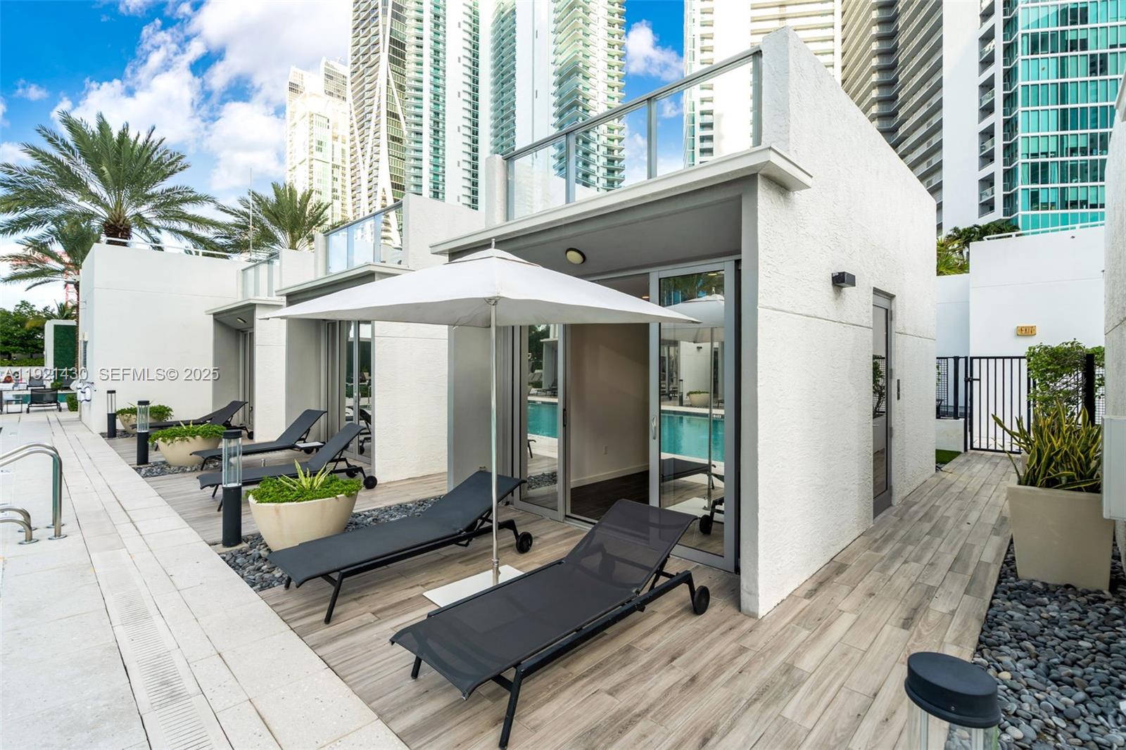 851 NE 1st Ave #4009 Miami, FL 33132