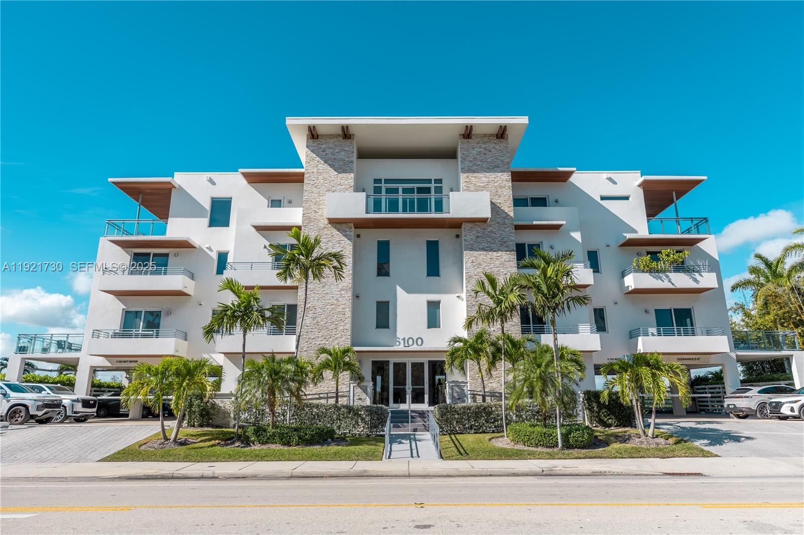 6100 N Ocean Dr #3N Hollywood, FL 33019