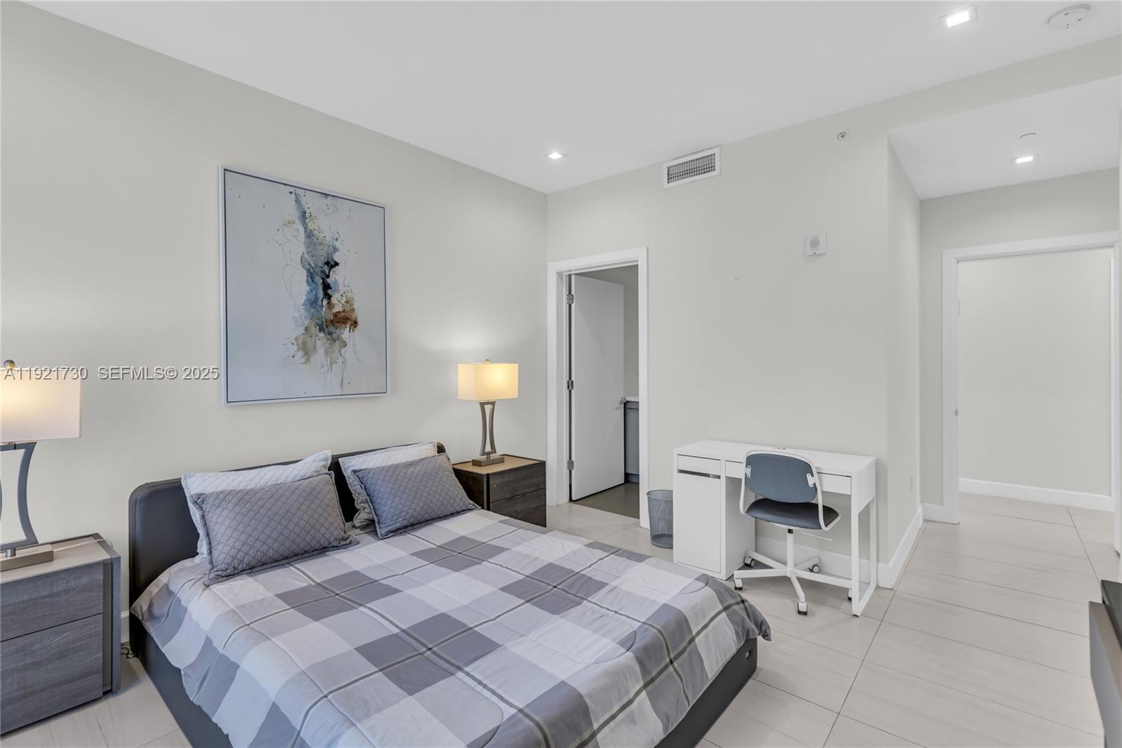 6100 N Ocean Dr #3N Hollywood, FL 33019