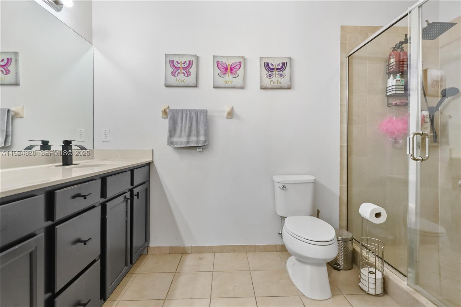 3337 W 91st Ter Hialeah, FL 33018