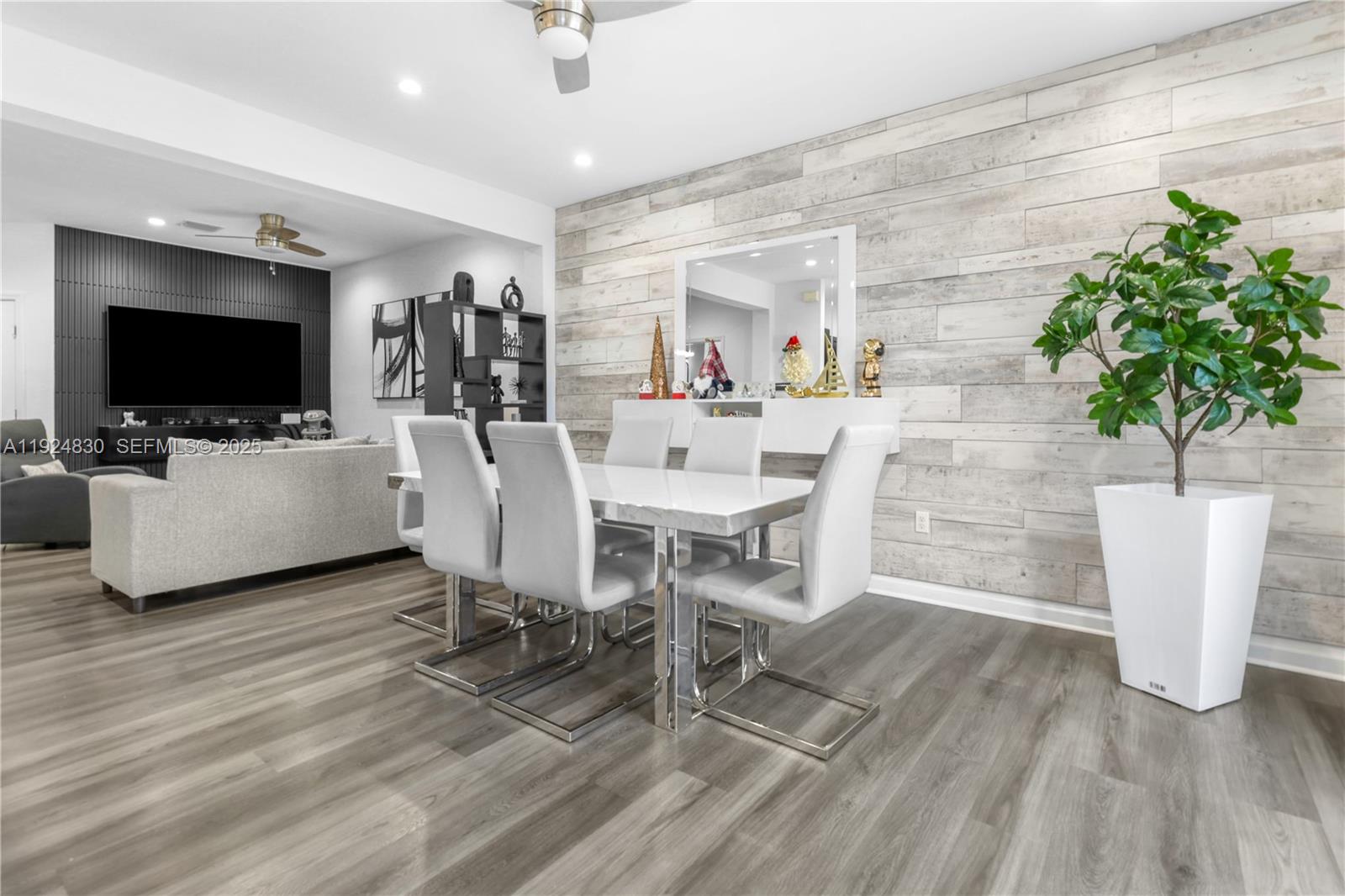 3337 W 91st Ter Hialeah, FL 33018