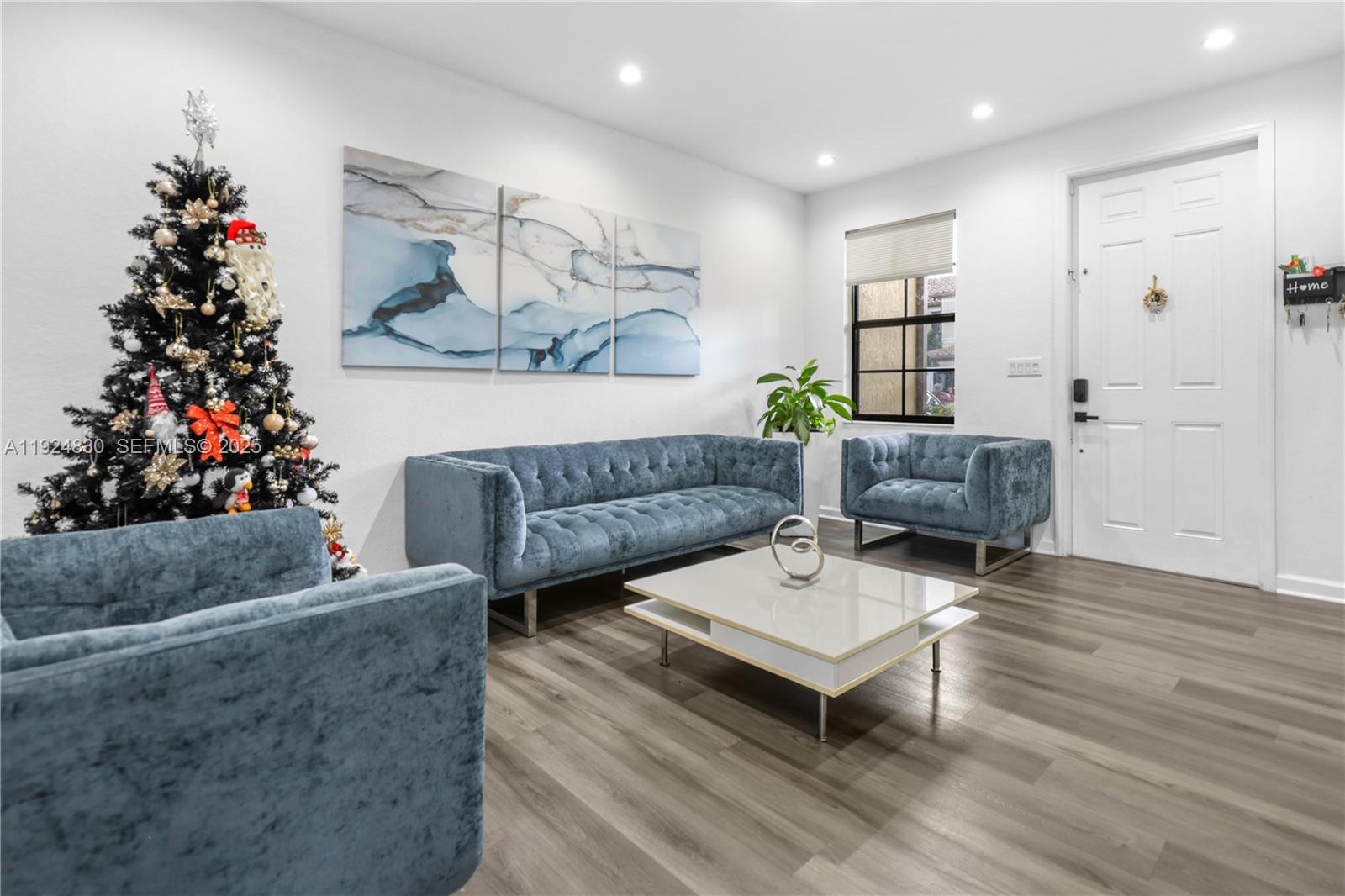 3337 W 91st Ter Hialeah, FL 33018