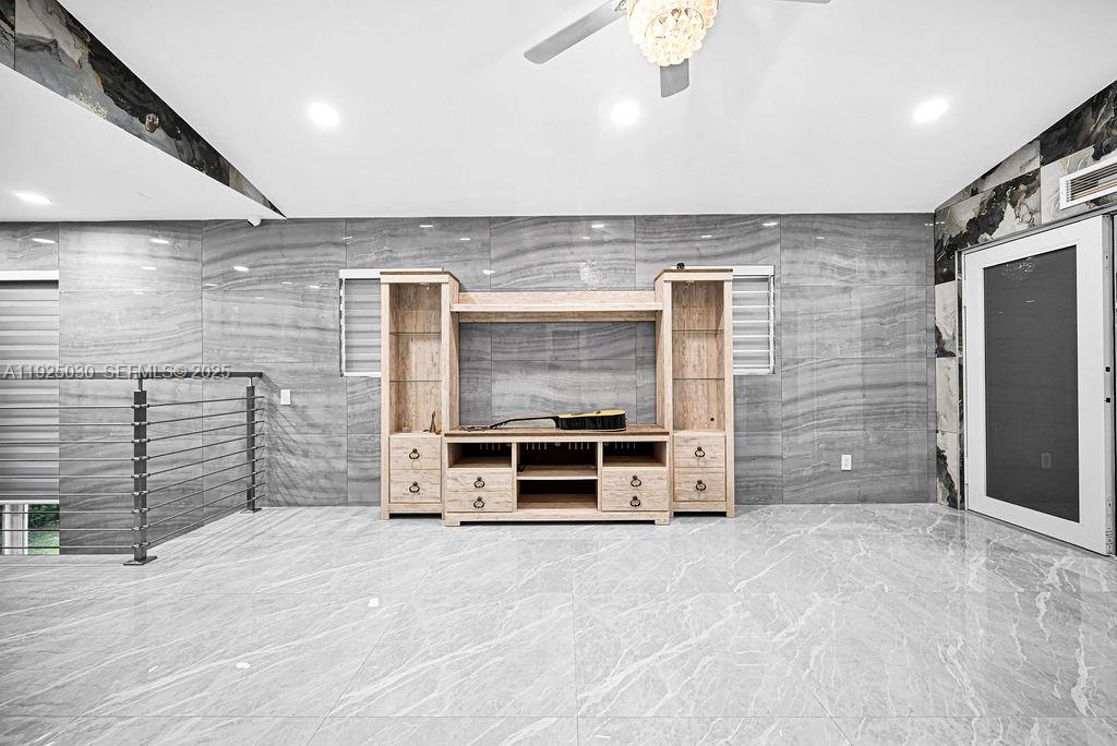 7830 SW 120th St Pinecrest, FL 33156