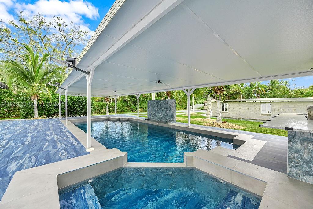 7830 SW 120th St Pinecrest, FL 33156