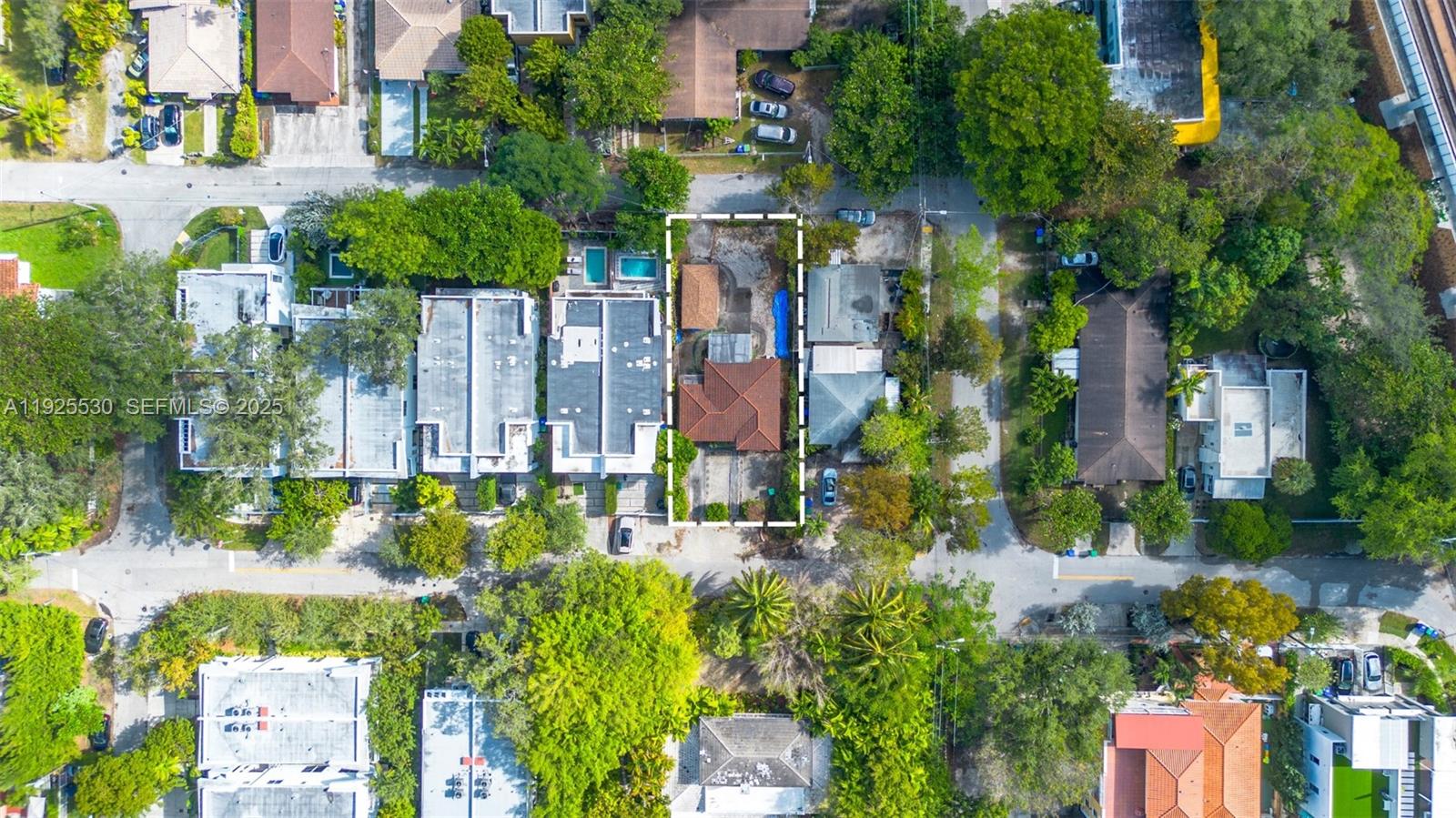 2881 SW 33rd Ct Miami, FL 33133