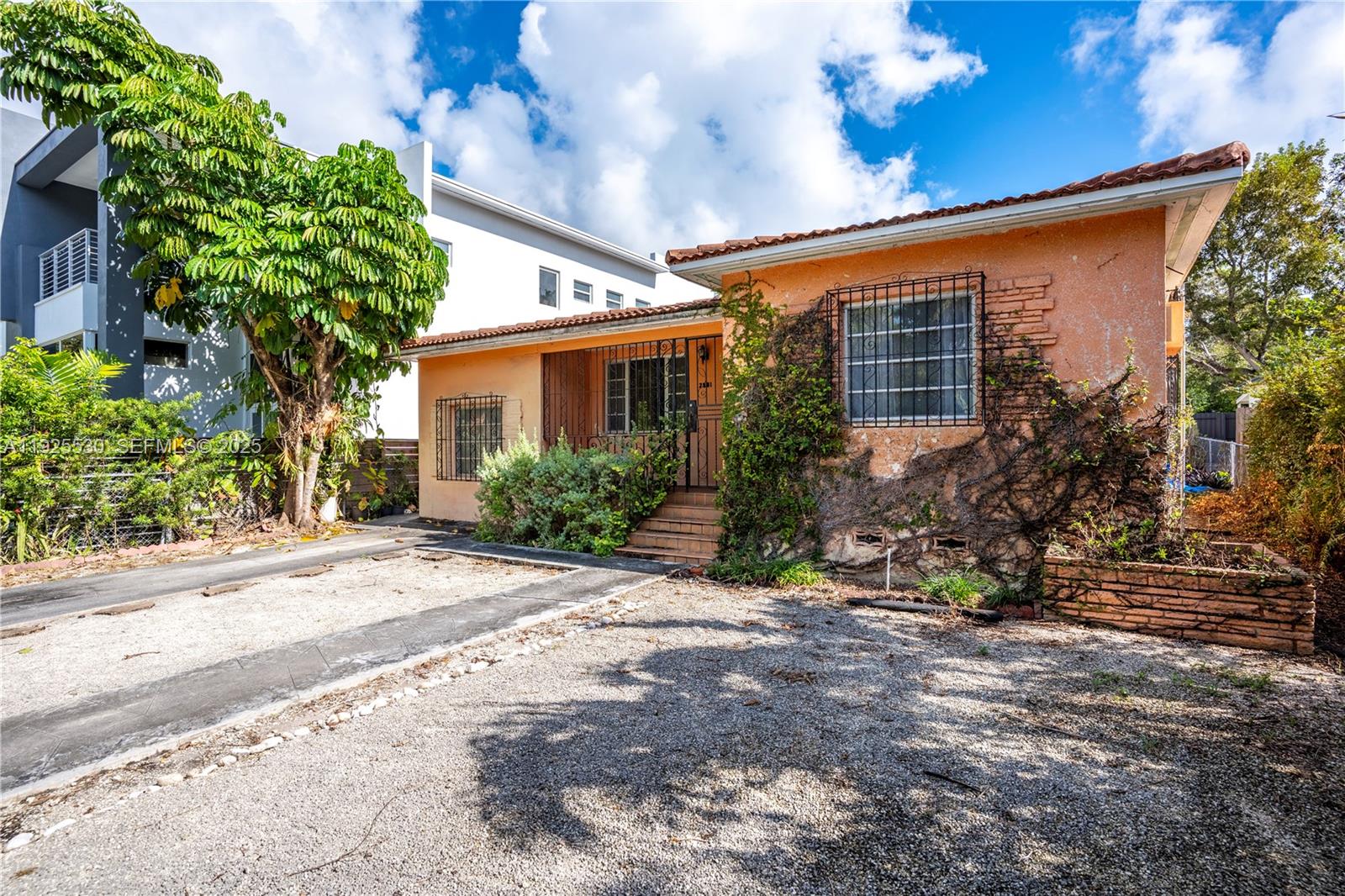 2881 SW 33rd Ct Miami, FL 33133