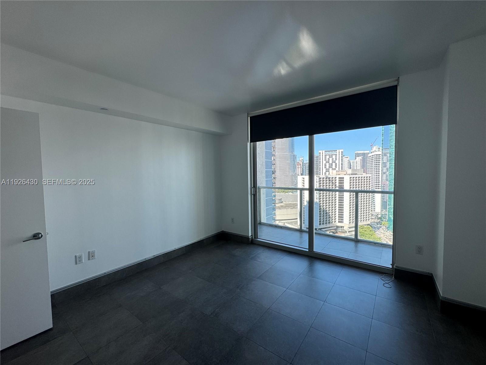 500 Brickell Ave #2703 Miami, FL 33131
