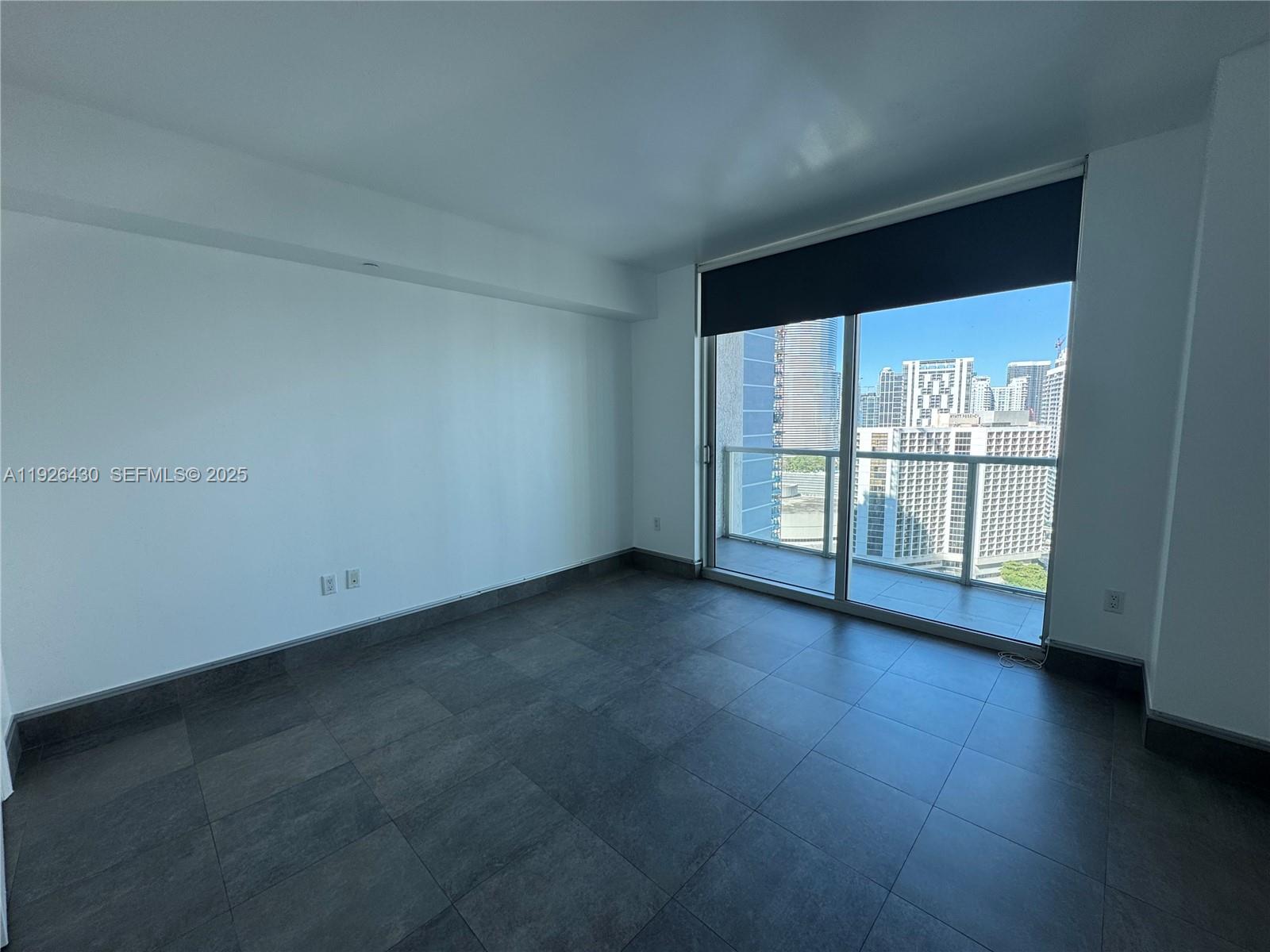500 Brickell Ave #2703 Miami, FL 33131