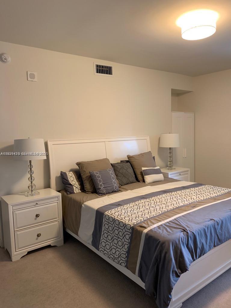 image Nine at Mary Brickell Village7