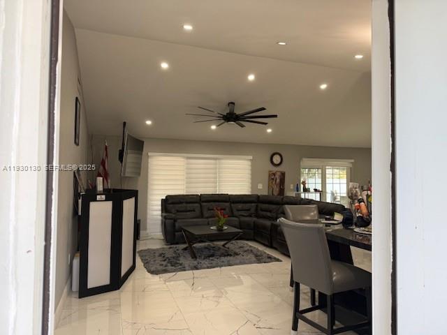 9530 Ashley Dr Miramar, FL 33025