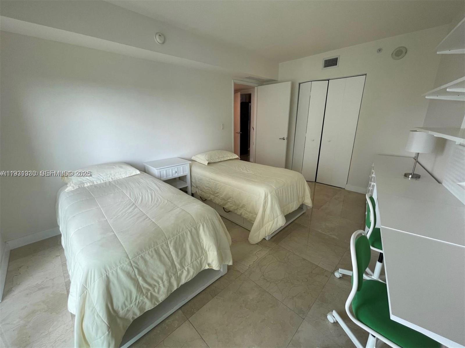 image St Tropez Sunny Isles23