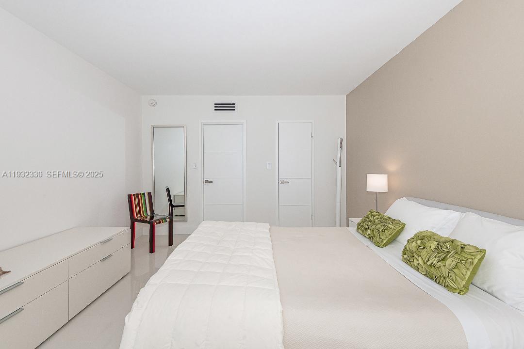 1000 West Ave #327 Miami Beach, FL 33139