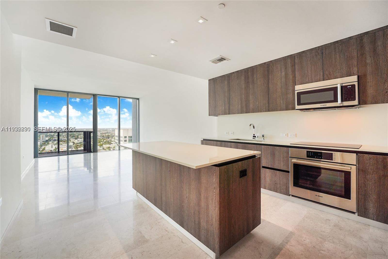 image Rise Brickell City Centre2