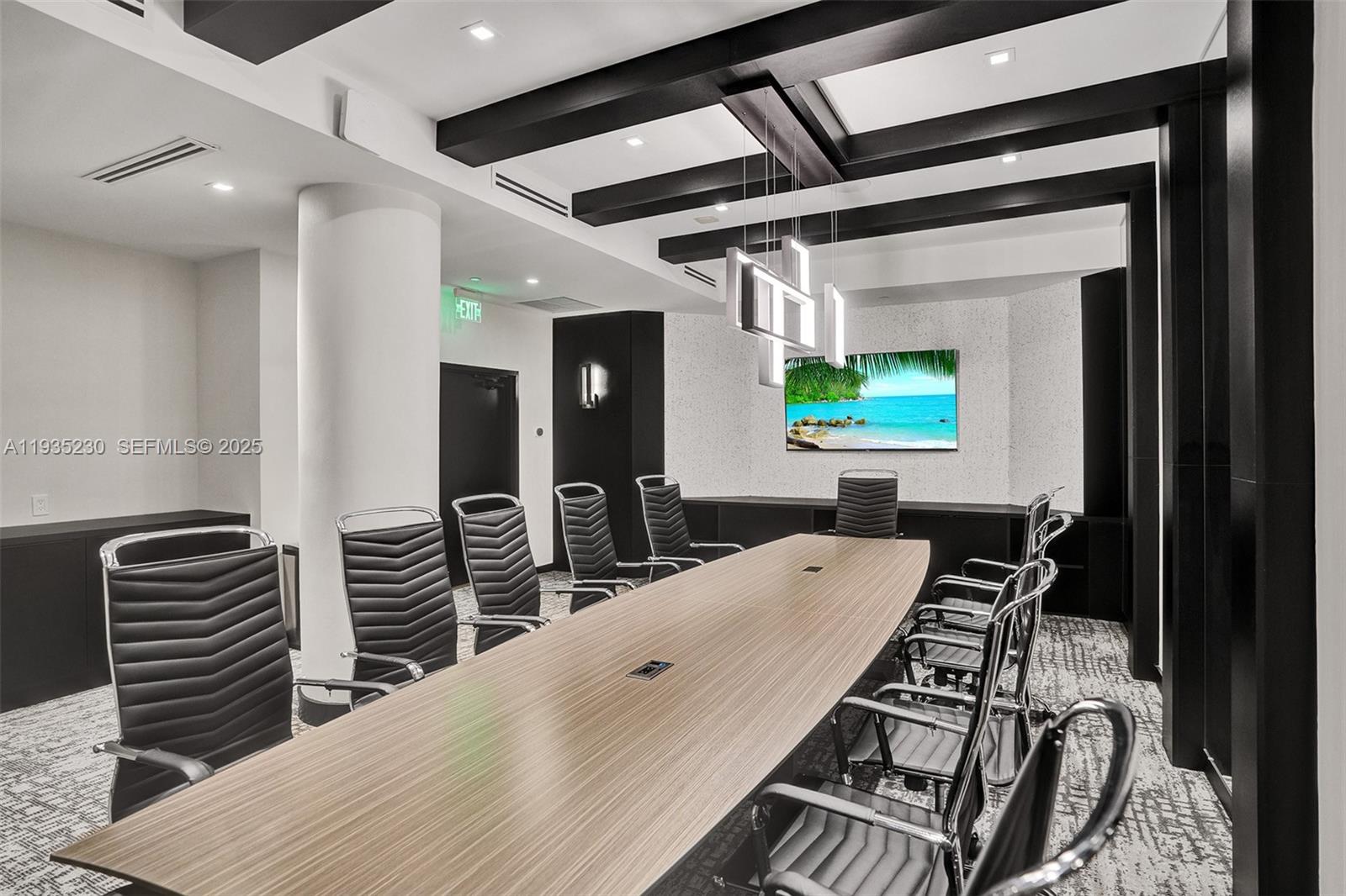 1000 W Island Blvd #3002 Aventura, FL 33160