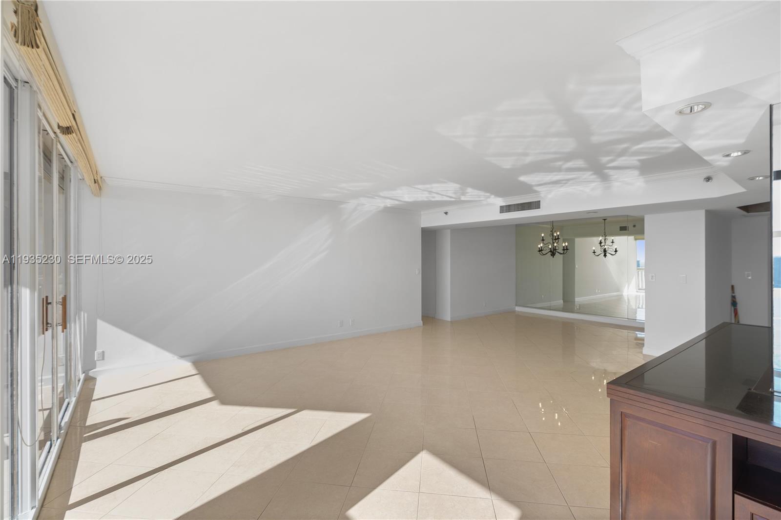 1000 W Island Blvd #3002 Aventura, FL 33160