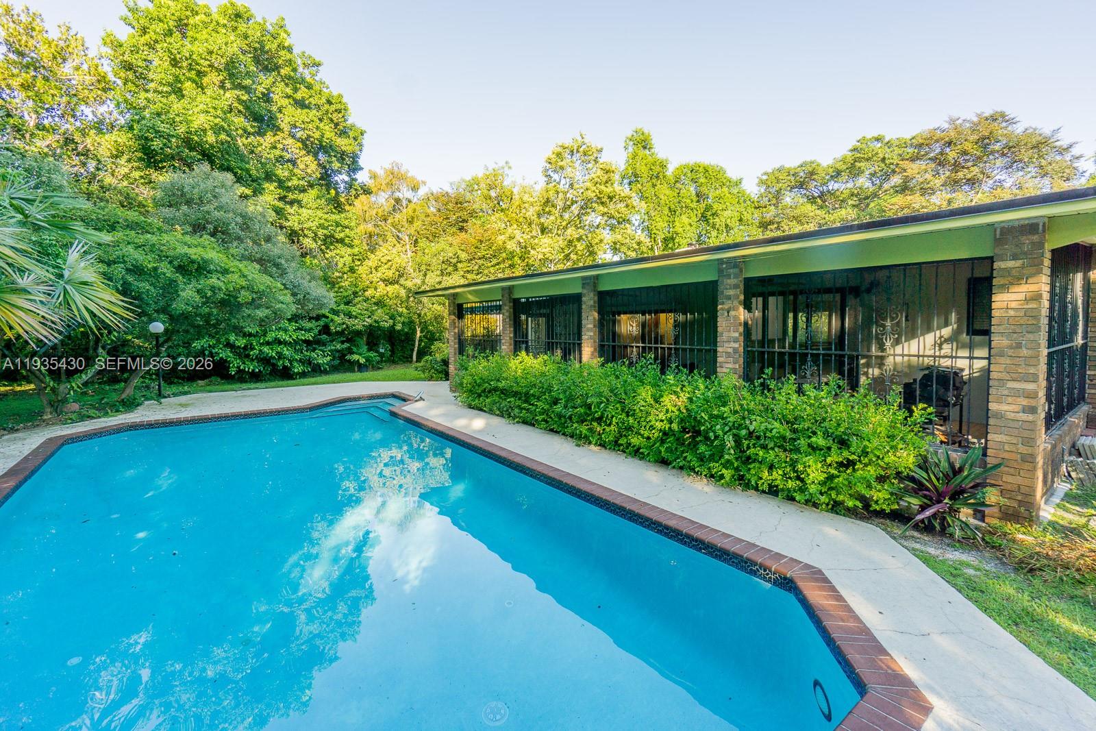 6290 SW 86th St Miami, FL 33143