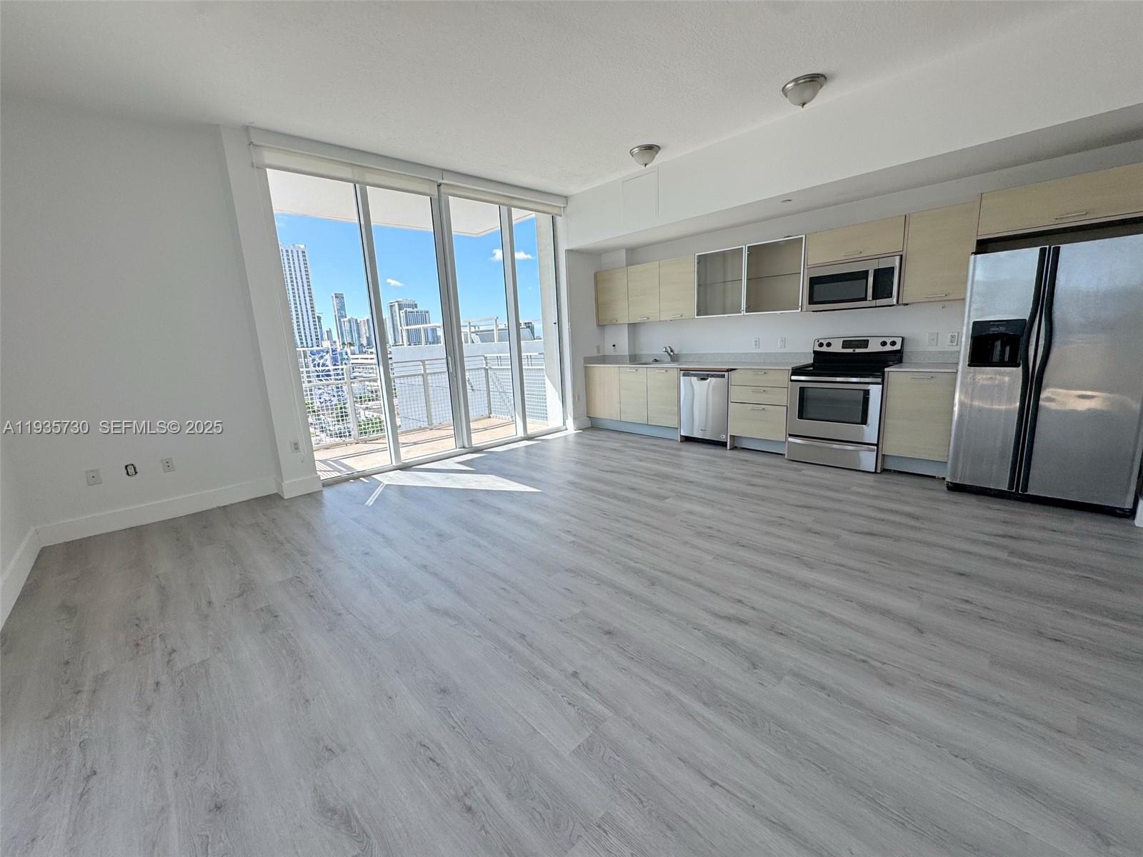 350 NE 24th St #1001