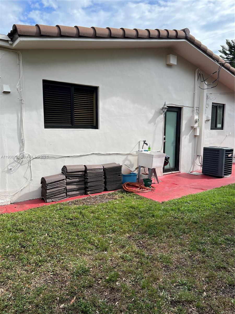 6385 SW 25th St Miami, FL 33155