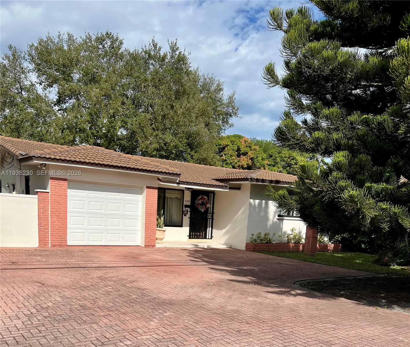 6385 SW 25th St Miami, FL 33155