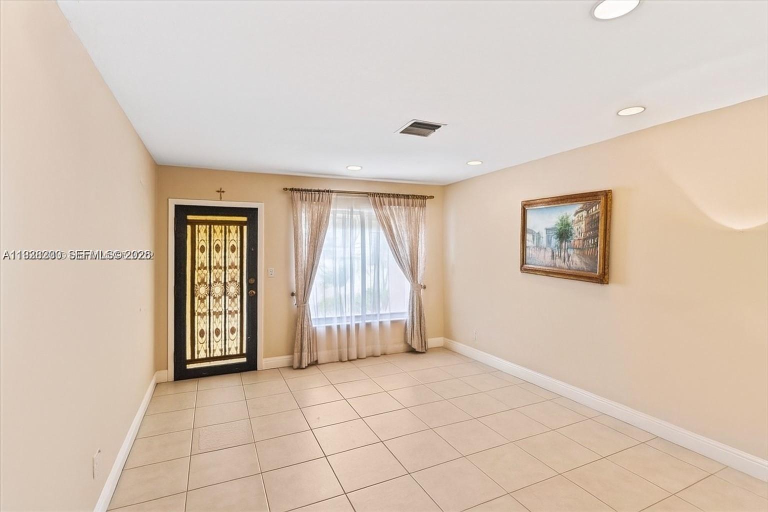 6385 SW 25th St Miami, FL 33155