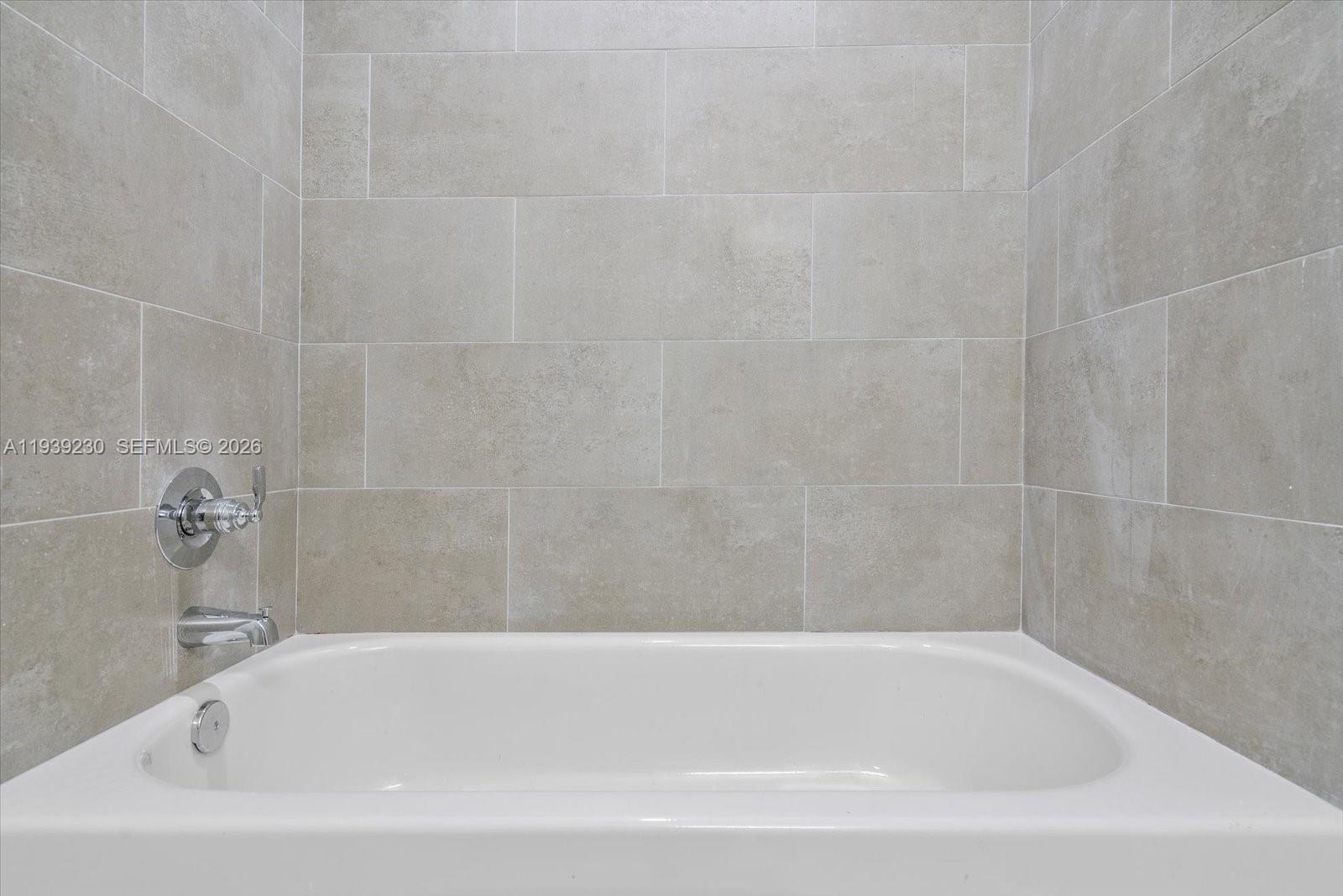 420 SW 7th Ave #202 Miami, FL 33130