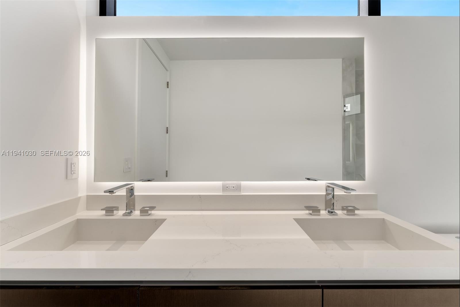 3067 Hibiscus St Miami, FL 33133