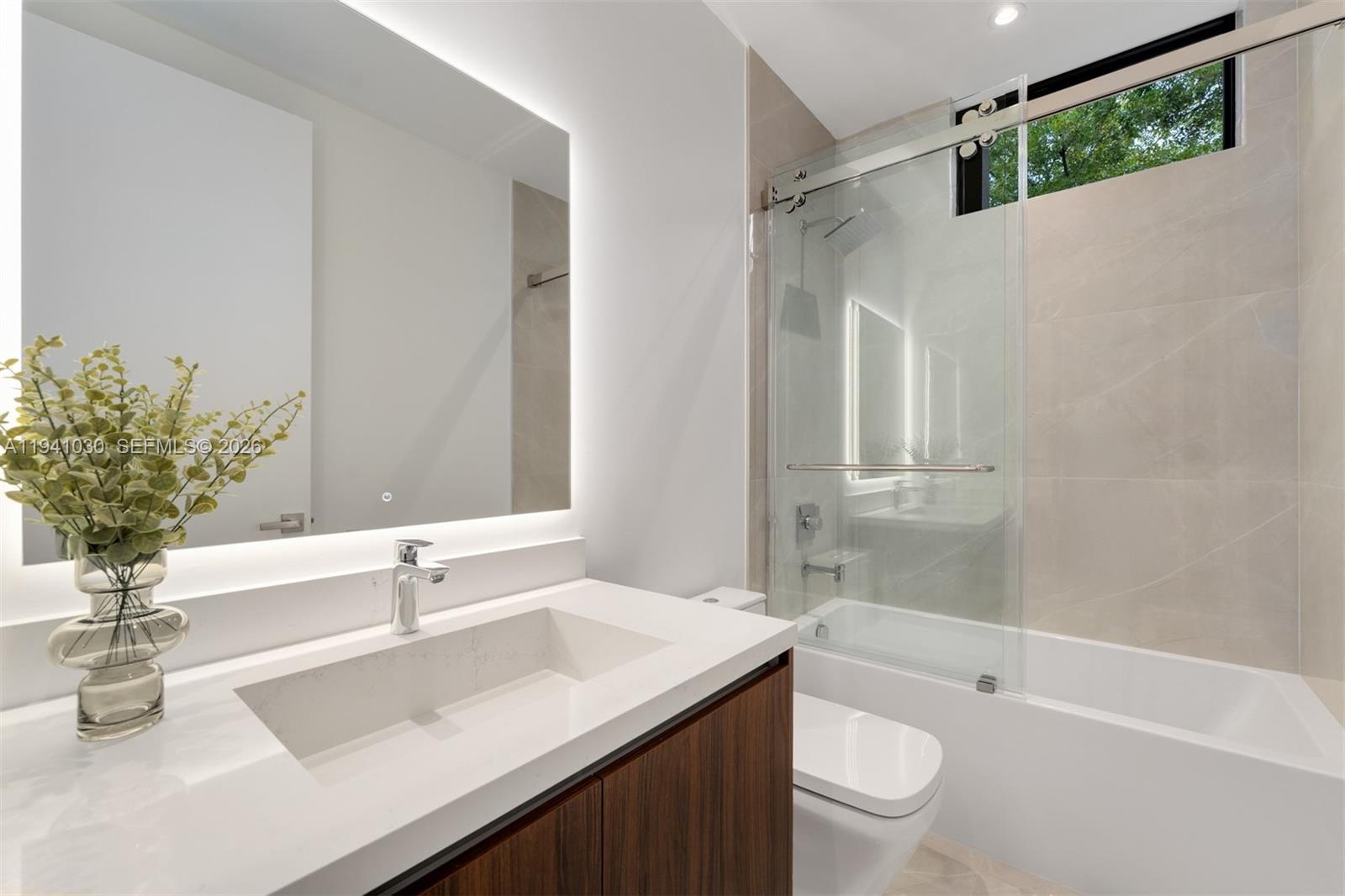 3067 Hibiscus St Miami, FL 33133