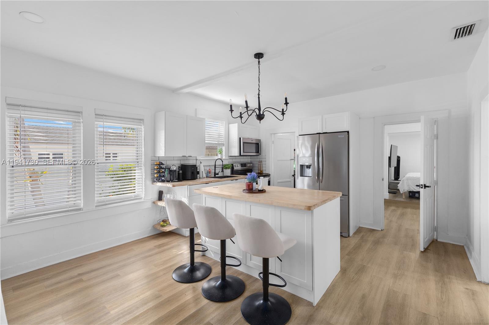 2811 SW 17th St Miami, FL 33145