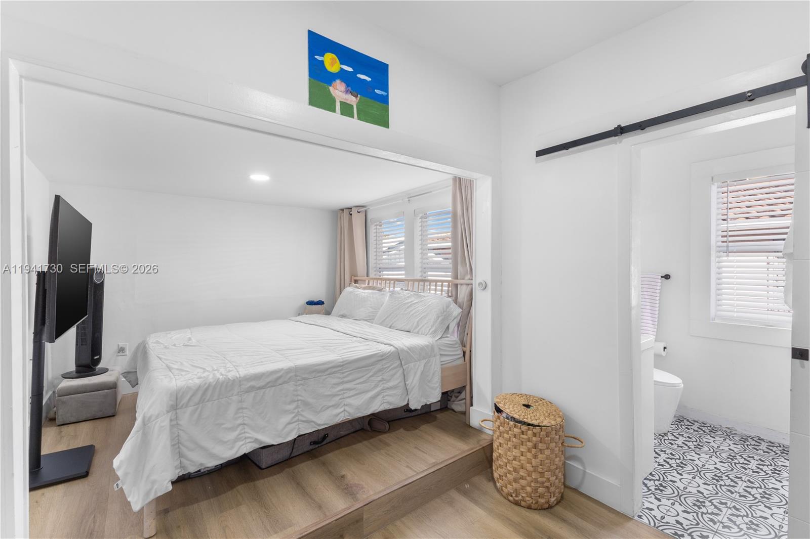 2811 SW 17th St Miami, FL 33145