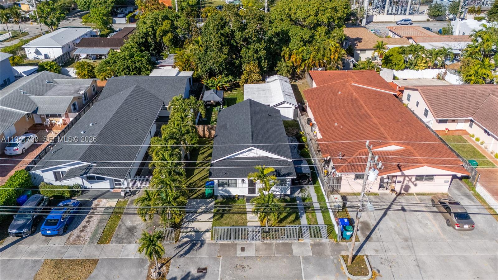 2811 SW 17th St Miami, FL 33145