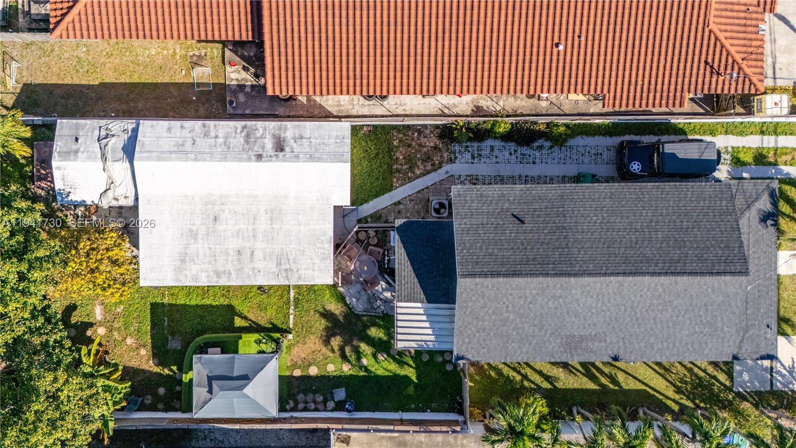 2811 SW 17th St Miami, FL 33145