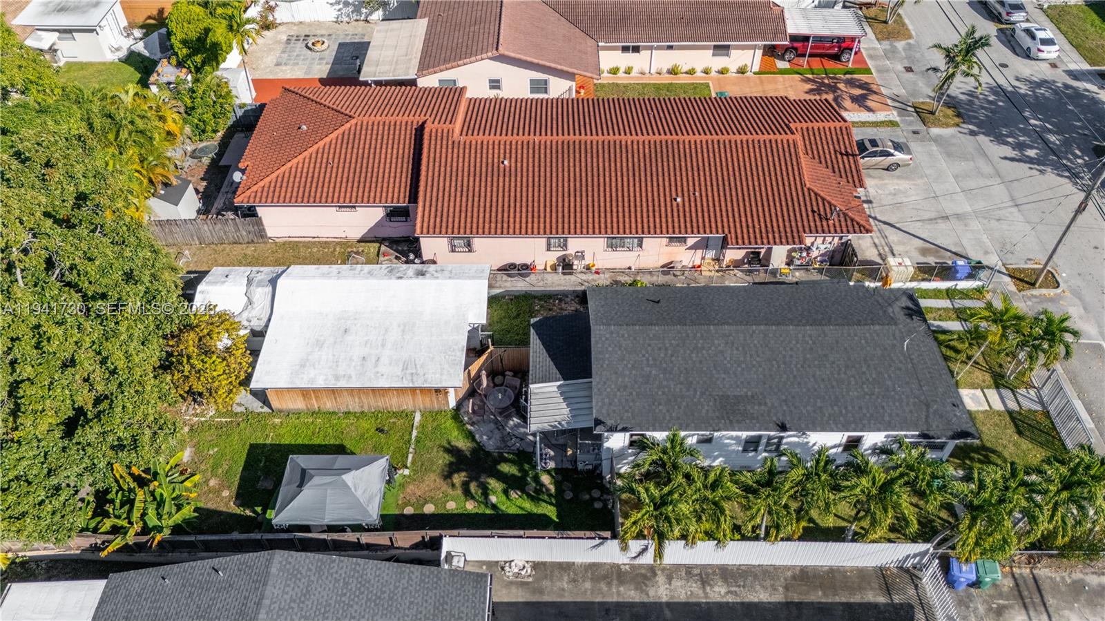 2811 SW 17th St Miami, FL 33145