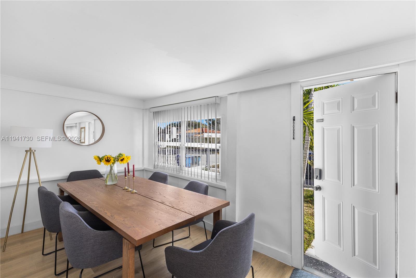 2811 SW 17th St Miami, FL 33145